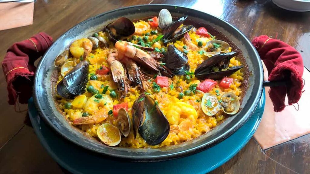 a bowl of best Paella in Valencia