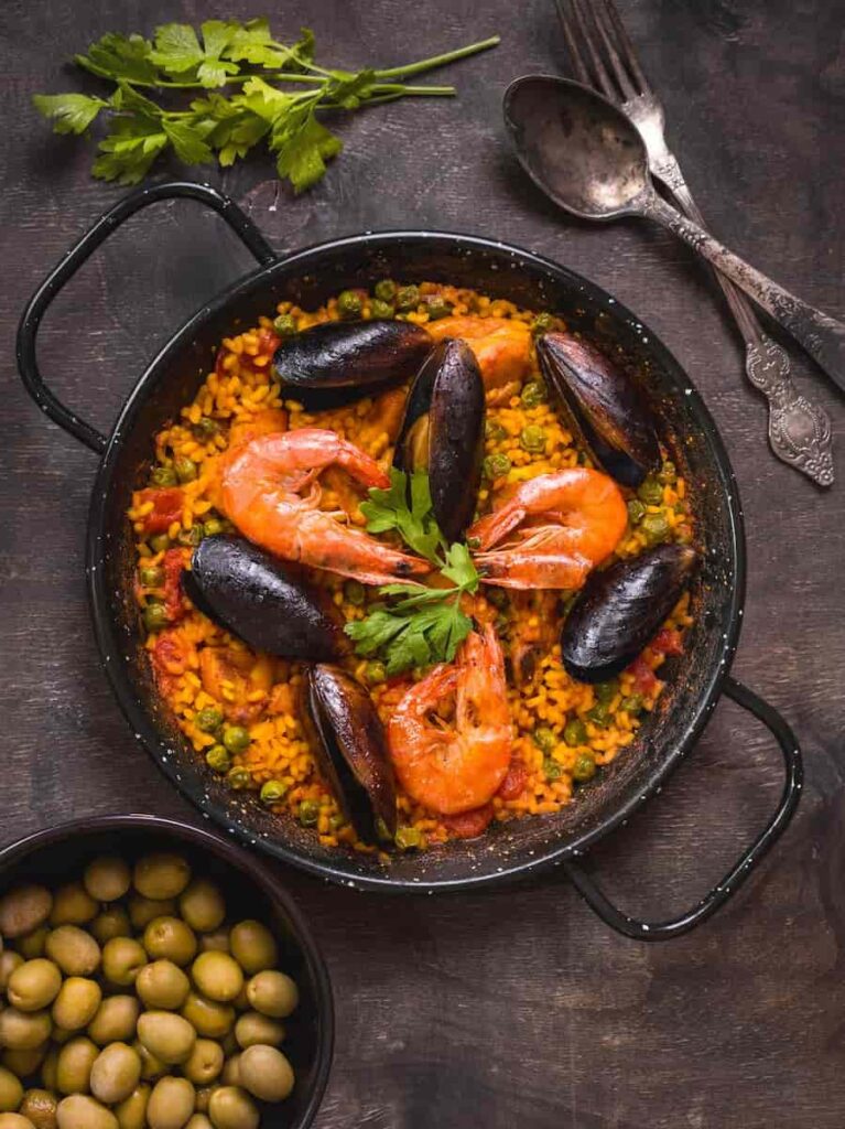 one of the best Paella in Valencia on the table