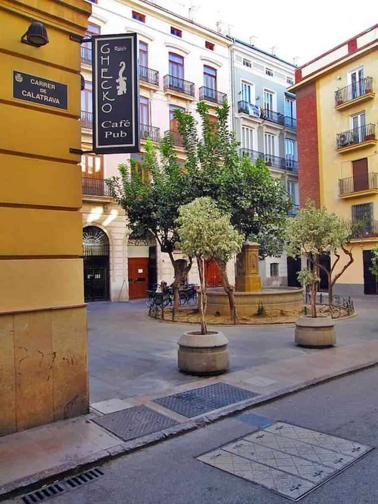 Plaza Negrito a place to visit if you have five days in Valencia