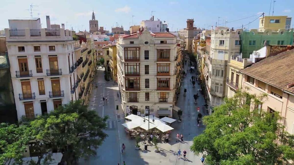 Ciutat Vella a place to visit in one day in Valencia