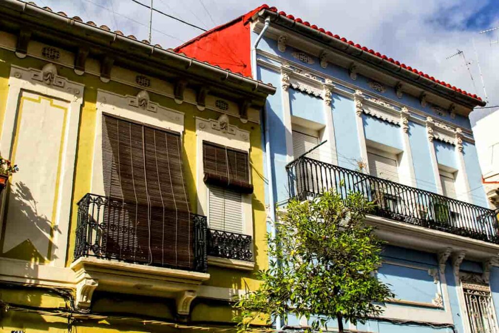popular neighborhood that you can live if you are retiring in Valencia