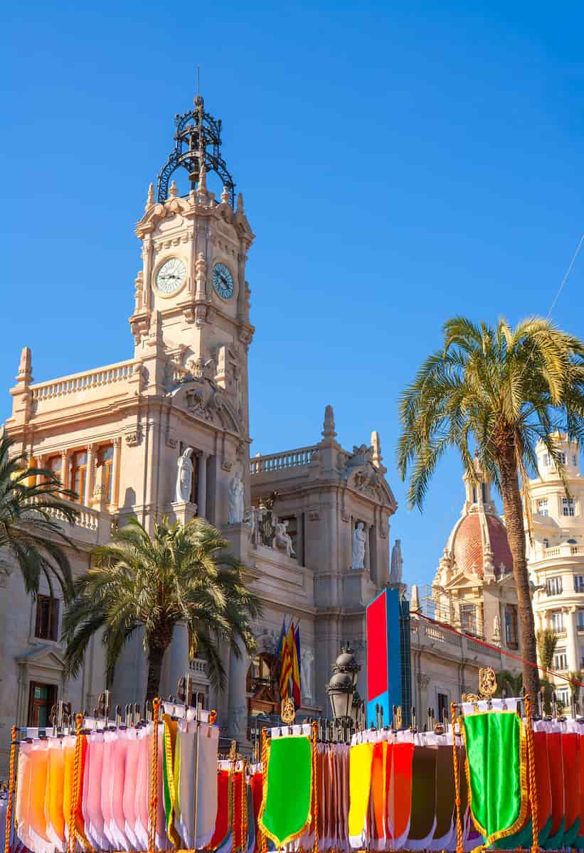 Valencia City Hall The Ultimate Guide From A Local   Valencia City Hall 1 