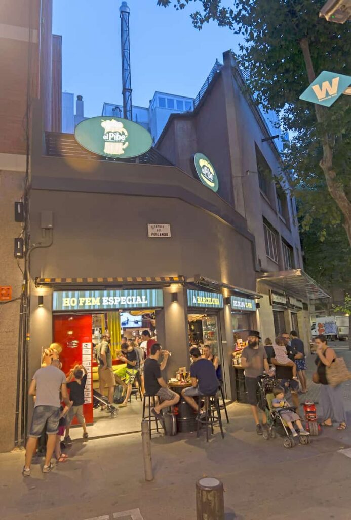  a popular bar in Barcelona
