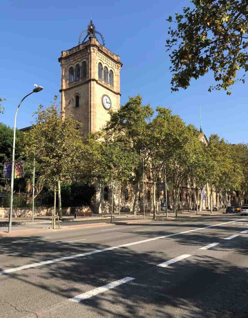 Tower of the university of Barcelona is one of the safest place in Barcelona and one of the best answer to the question. Is Barcelona safe?