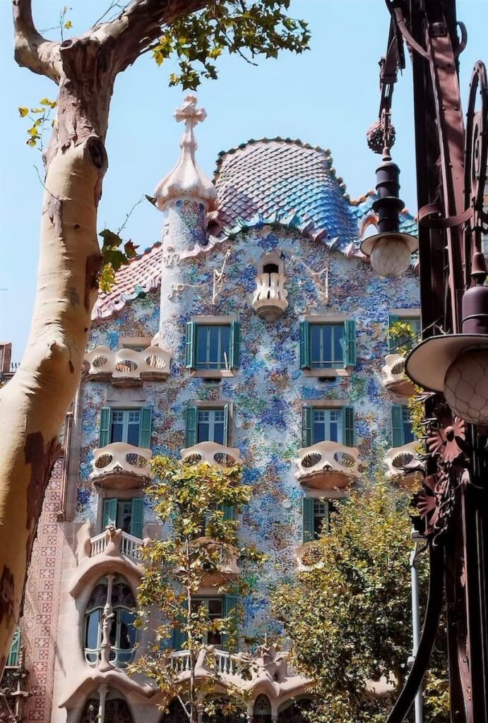 Casa Batlo a place to visit if you have three days in Barcelona