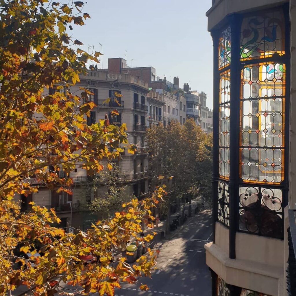 street view of one of the  4 star hotels in Barcelona