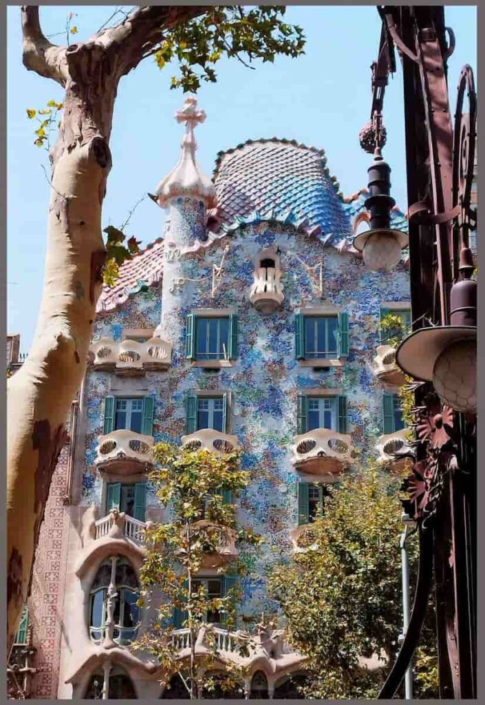 Casa Batlló,. One of the most famous buildings in Barcelona.