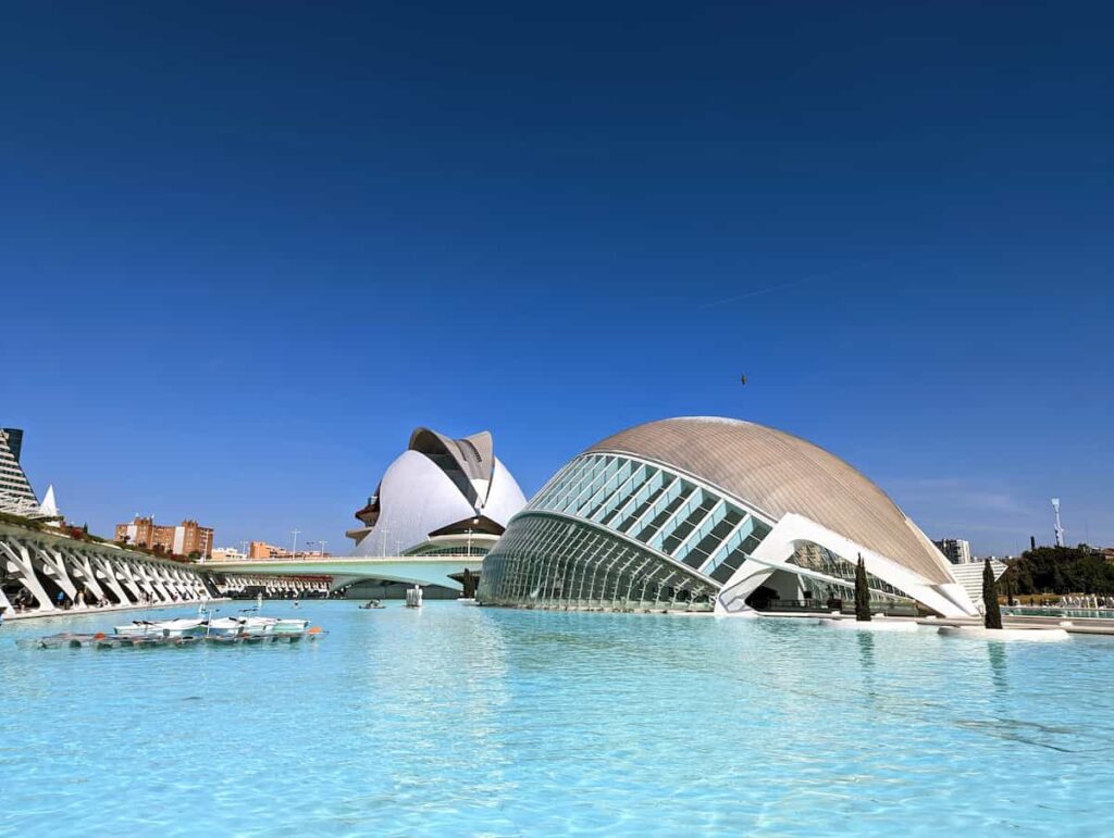 the City of Arts and Sciences complex is where you can found the Oceanogràfic the biggest aquarium in Europe a fun facts about Valencia