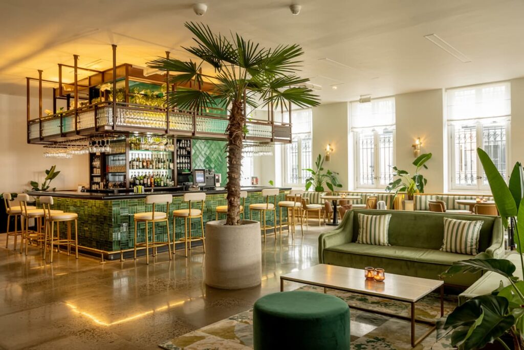 lobby of Vincci Palace Hotel in Valencia